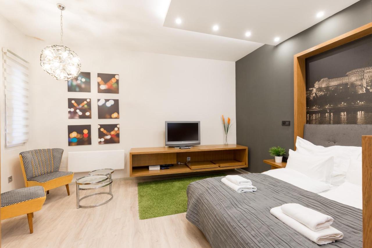 Retro Budapest Dream Suite Near The Danube Exterior foto